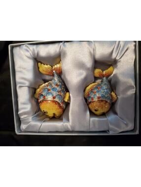Quest Cloisonne,fish,salt and Pepper Shaker